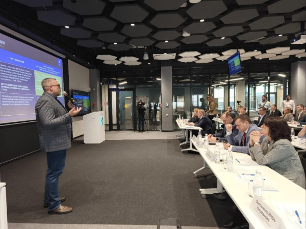 В Тюмени подвели итоги стратсессии по системе программного управления кампусом