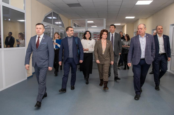 Тюменских депутатов познакомили с работой предприятия "Газпром межрегионгаз Север"