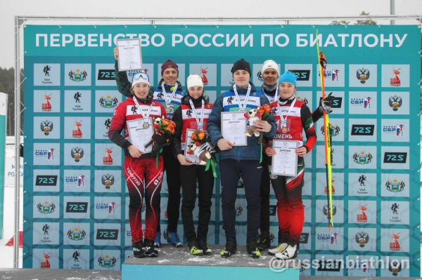 Тюменцы победили в смешанной эстафете на юниорском первенстве по биатлону Тюменцы победили в смешанной эстафете на юниорском первенстве по биатлону