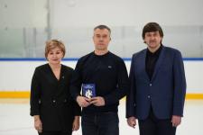 В Тюмени открыли ледовый спортивный клуб "Эскимо" В Тюмени открыли ледовый спортивный клуб "Эскимо"