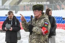 Школьники и студенты Тюменской области проходят военно-спортивную игру на полигоне ТВВИКУ Школьники и студенты Тюменской области проходят военно-спортивную игру на полигоне ТВВИКУ