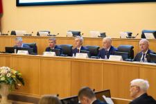 Уникальную выставку представили ко Дню Уватского района в Тюменской облдуме Уникальную выставку представили ко Дню Уватского района в Тюменской облдуме