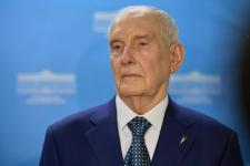 Уникальную выставку представили ко Дню Уватского района в Тюменской облдуме Уникальную выставку представили ко Дню Уватского района в Тюменской облдуме