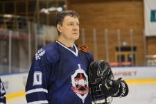 "Динамо-Тюмень" и "ЦифроVой СпецнаZ" сыграли в хоккей в честь 80-летия Победы