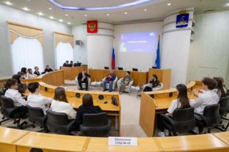 “Разговор с героем” прошёл в Тюменской городской думе