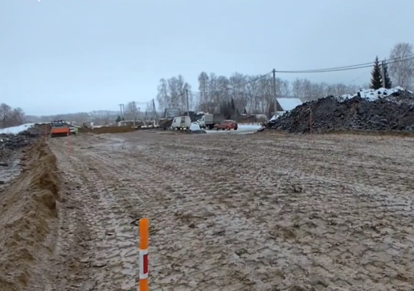 Несколько земельных насыпей сделали в Ишиме при подготовке к паводку Несколько земельных насыпей сделали в Ишиме при подготовке к паводку