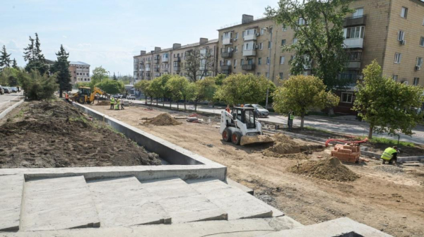 Тюменская область создаст "Аллею дружбы " в Краснодоне Тюменская область создаст "Аллею дружбы " в Краснодоне