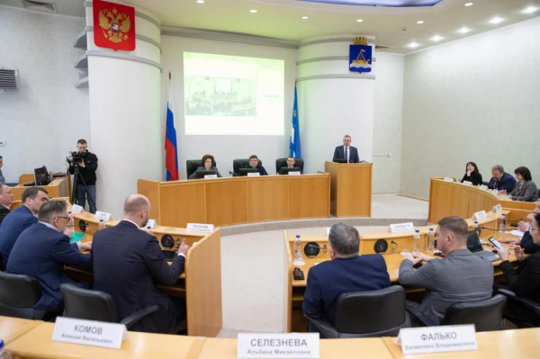 Концепцию озеленения Тюмени изучили городские депутаты Концепцию озеленения Тюмени изучили городские депутаты