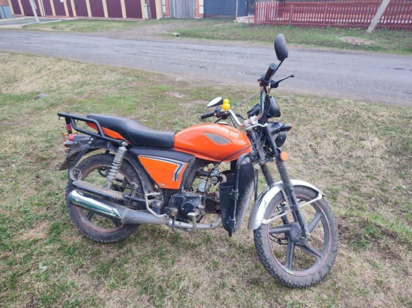  В Викулово подросток без прав ездил за рулем мопеда