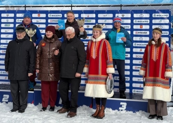 Тюменскую школу по лыжным гонкам и биатлону отметили на всероссийском уровне