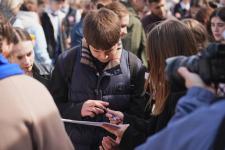 Исторический квест "Знамя Победы" стартовал на набережной Тюмени