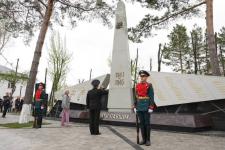 Племянница тюменского летчика Бориса Быстрых посетила названный в его честь самолет