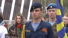 Митинг провели участники патриотического автопробега на площади Памяти в Тюмени Митинг провели участники патриотического автопробега на площади Памяти в Тюмени