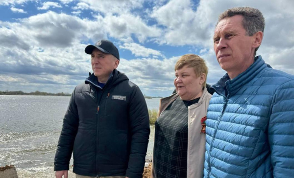 Александр Моор работает в находящихся в зоне паводка муниципалитетах 