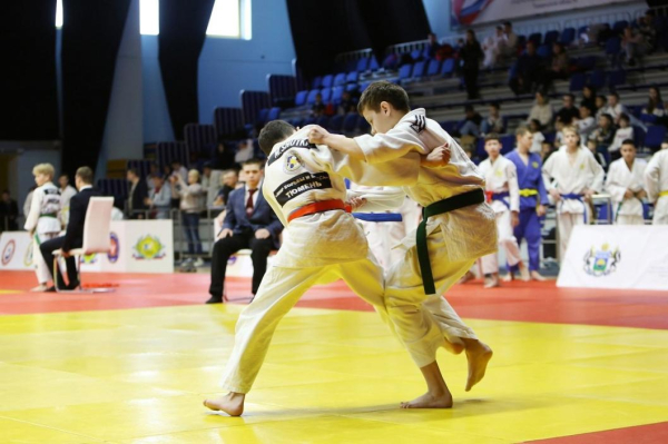 150 юных тюменских дзюдоистов поборются за "Кубок Сэнсэя" 3 и 4 мая 150 юных тюменских дзюдоистов поборются за "Кубок Сэнсэя" 3 и 4 мая