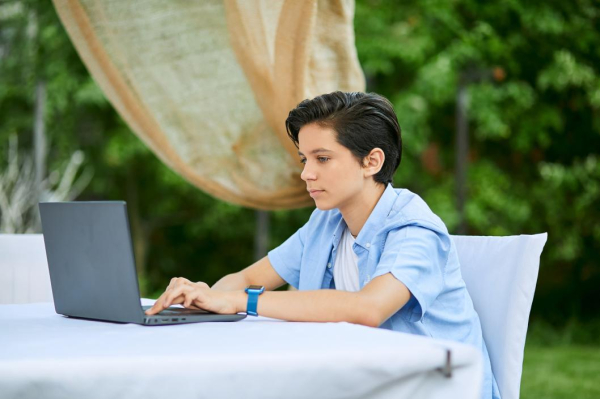 В этом году тюменские школьники активнее занимаются с репетиторами