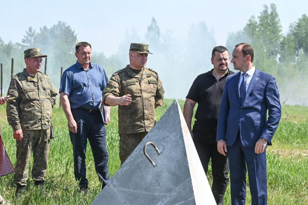 Тюменский депутат предал учебному центру ТВВИКУ противотанковые заграждения