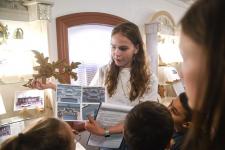 Тюменцам рассказали, как собирали экспозицию центра деревянного зодчества