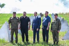 Тюменский депутат предал учебному центру ТВВИКУ противотанковые заграждения