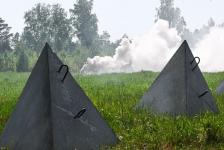 Тюменский депутат предал учебному центру ТВВИКУ противотанковые заграждения