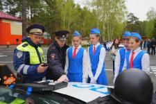 В Тюменской области дали старт профилактическому проекту #ДетиВодители В Тюменской области дали старт профилактическому проекту #ДетиВодители