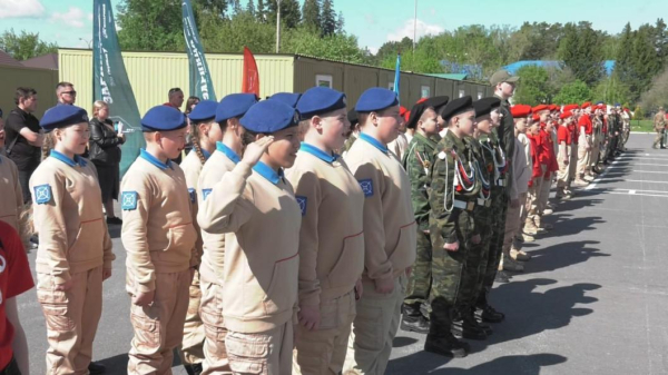 "Зарница 2.0" стартовала в Тюмени "Зарница 2.0" стартовала в Тюмени