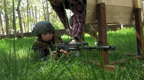 "Зарница 2.0" стартовала в Тюмени "Зарница 2.0" стартовала в Тюмени