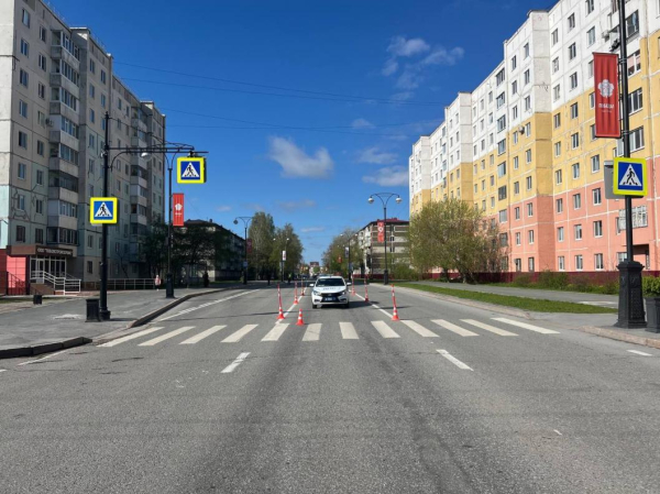 Маму с ребенком сбили на зебре в Тобольске Маму с ребенком сбили на зебре в Тобольске