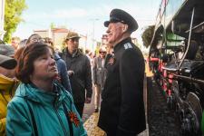 Победным "Ура" встретили тюменцы "Эшелон Победы" на перроне железнодорожного вокзала Победным "Ура" встретили тюменцы "Эшелон Победы" на перроне железнодорожного вокзала