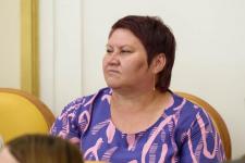 Губернатор Тюменской области вручил паспорта 26 талантливым подросткам