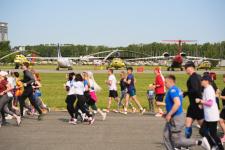 Тюмень поставила рекорд России по самому массовому забегу по взлетной полосе