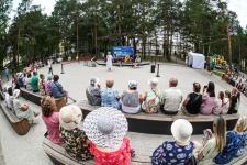 Вечер любимых мелодий подарил тюменцам ансамбль народной музыки "Сибирская забава" в День России Вечер любимых мелодий подарил тюменцам ансамбль народной музыки "Сибирская забава" в День России