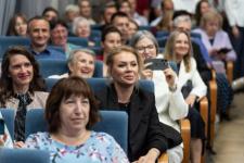 27 учеников ФМШ Тюменской области выпустились с медалями