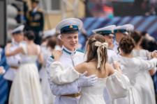 Выпускники Тюменского президентского кадетского училища получили аттестаты Выпускники Тюменского президентского кадетского училища получили аттестаты