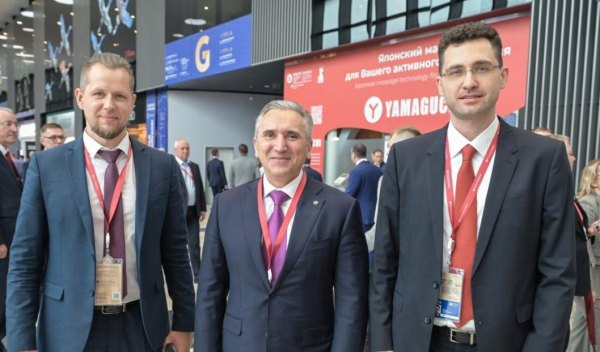 Новые форматы сотрудничества с крупной торговой сетью обсудил Александр Моор  на полях ПМЭФ