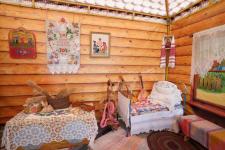 Тюменцы побывали в "Русской горнице" 