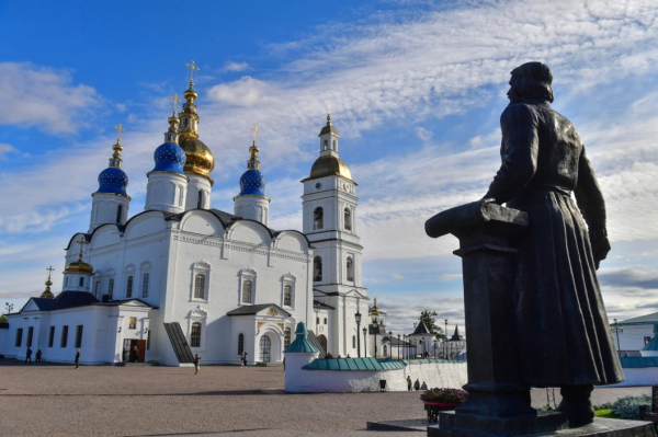 Александр Моор поздравил жителей Тобольска с Днём города