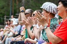 Вечер любимых мелодий подарил тюменцам ансамбль народной музыки "Сибирская забава" в День России Вечер любимых мелодий подарил тюменцам ансамбль народной музыки "Сибирская забава" в День России