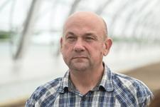 Тюменское предприятие запустило линию по посадке семян хвойных деревьев