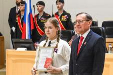 39 тюменских школьников получили паспорта на акции "Мы - граждане России"