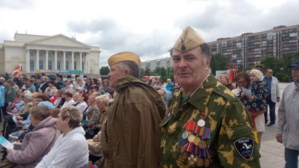 Тюменцы массово исполнили "Песенку фронтового шофера"