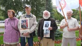 В Тюмени прошла акция памяти в честь земляков-участников Парада Победы на Красной площади В Тюмени прошла акция памяти в честь земляков-участников Парада Победы на Красной площади
