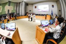 39 тюменских школьников получили паспорта на акции "Мы - граждане России"