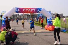 Тюмень поставила рекорд России по самому массовому забегу по взлетной полосе