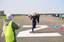Тюмень поставила рекорд России по самому массовому забегу по взлетной полосе