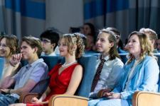 27 учеников ФМШ Тюменской области выпустились с медалями