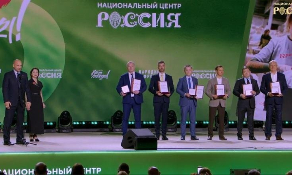 Артём Жога принял участие в торжественной церемонии вручения премий "Всё для Победы!"