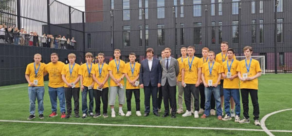 Новый футбольный стадион открыли в Тюмени