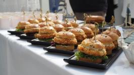 Около 20 ресторанов и местных производителей присоединились к гастрофестивалю "Вкусная Тюмень"