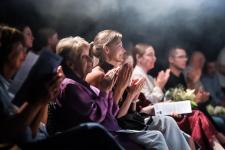 В Тюмени "Нити памяти" связали поколения через драматическое искусство